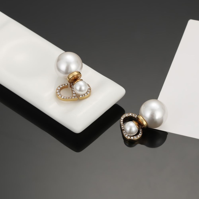 chr1st1an D10r earrings